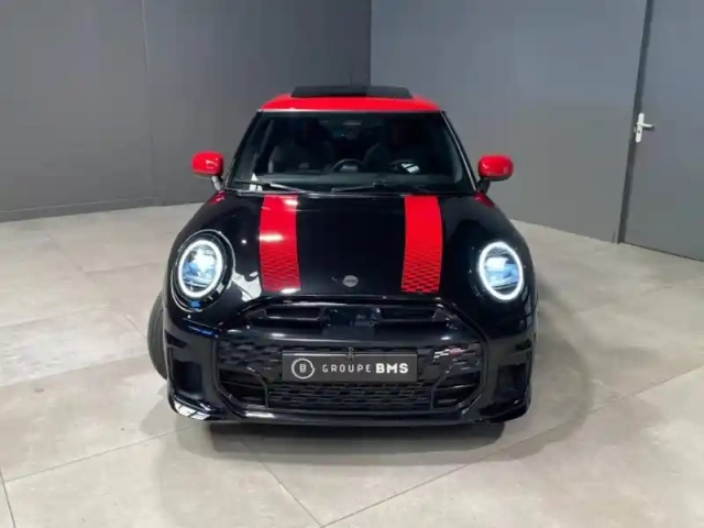 Mini Cooper 3 portes s 204ch jcw dkg7 — photo 3