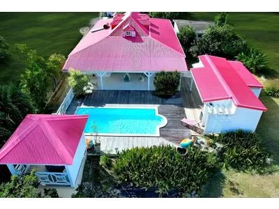 Maison F6 avec piscine