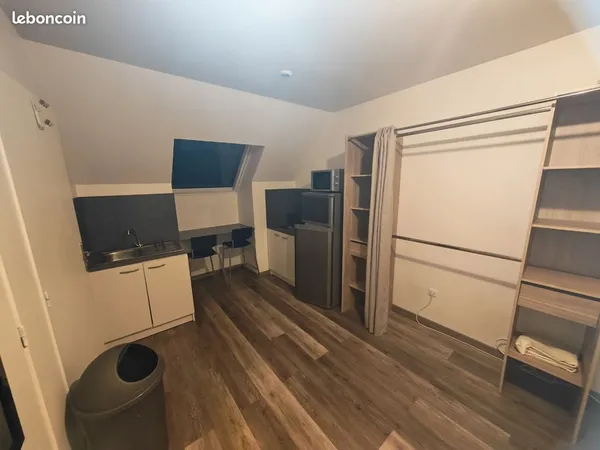 Studio meublé pour 1 personne 22m2 tt charge compris: électricité, eau, chauffage, internet