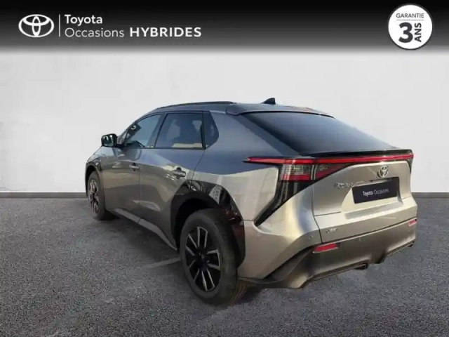 Toyota Bz4X 224ch 11kw grande autonomie design mc25 — photo 2
