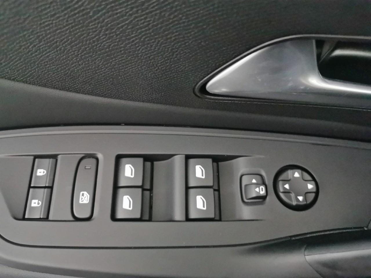 Peugeot 308 sw hybrid 145 e-dcs6 allure — photo 26