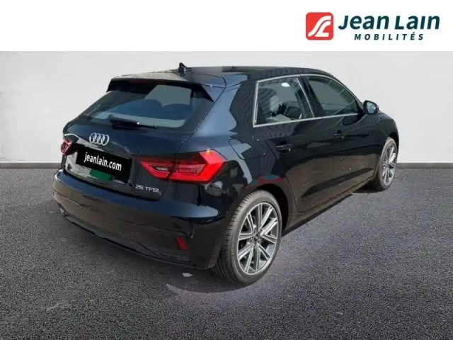 Audi A1 sportback 25 tfsi 95 ch s tronic 7 — photo 5