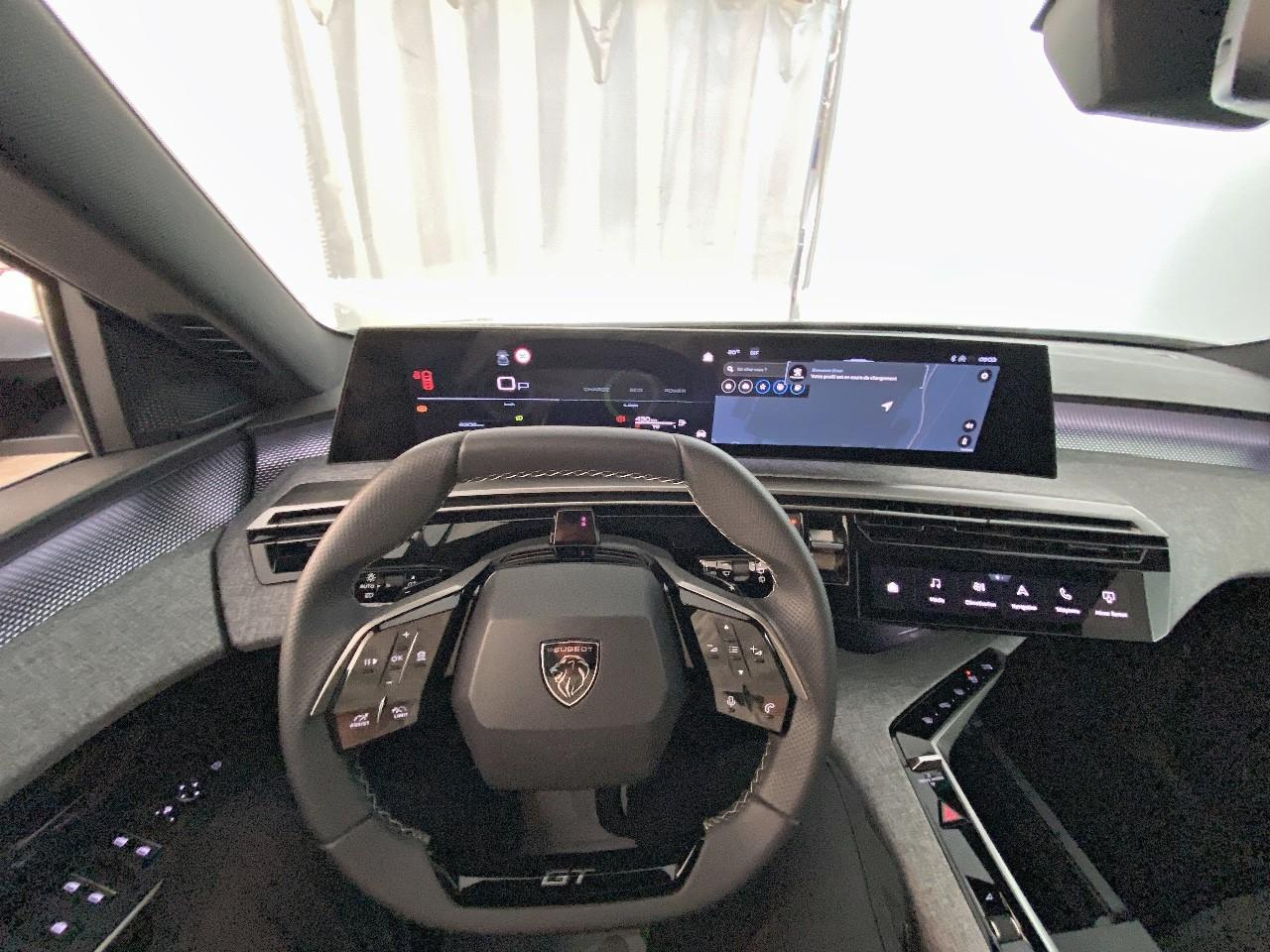 Peugeot 5008 hybrid 145 ch e-dcs6 gt exclusive — photo 12