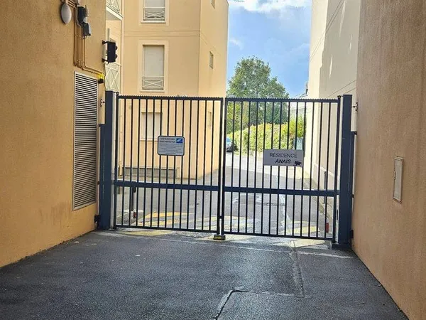 Parking 13 m²
