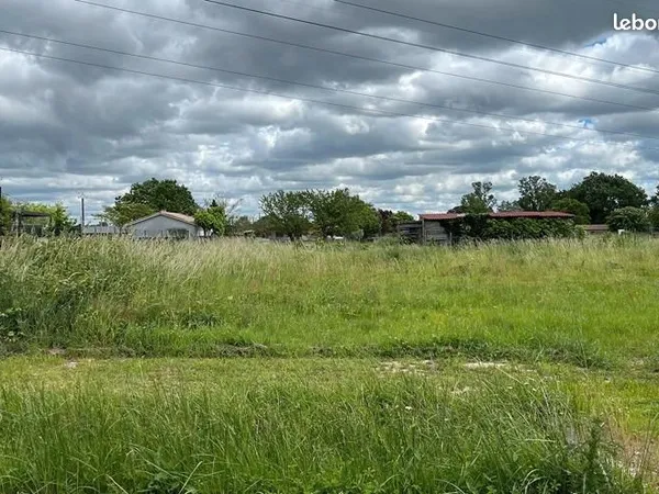 Terrain 900 m² Ambares Et Lagrave