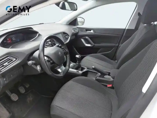 Peugeot 308 sw puretech 110ch s&amp;s bvm6 — photo 41