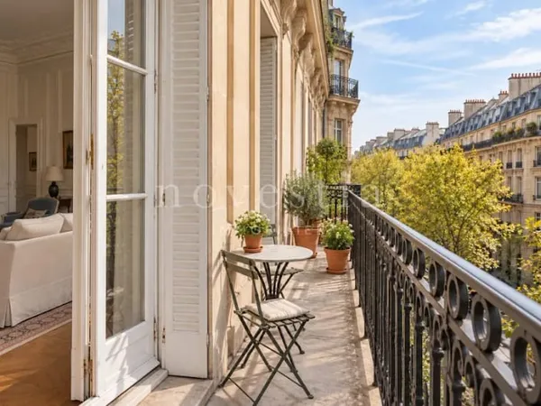 Appartement 8 pièces 300 m²