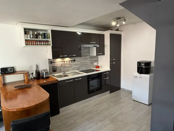 Appartement T2 lumineux avec potentiel locatif à Châtel-Guyon