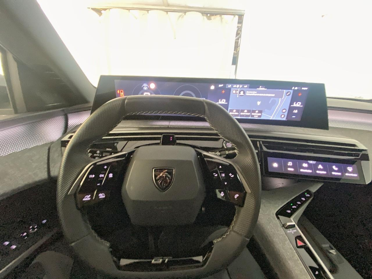 Peugeot 3008 hybrid 145 e-dcs6 gt — photo 12