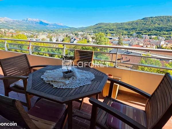 Appartement 4 pièces 98 m²