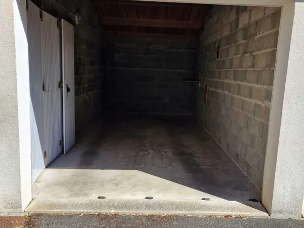 Garage/Parking 16 m²