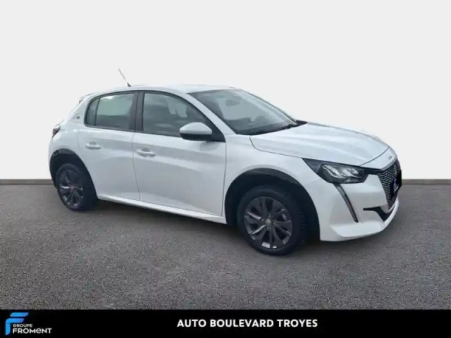 Peugeot 208 e- 136ch active — photo 3