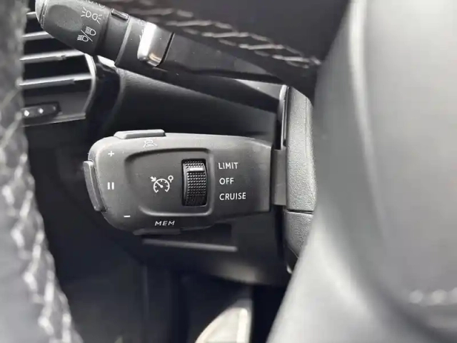 Ds Ds 7 ds7 crossback hybride e-tense 300 eat8 4x4 — photo 21