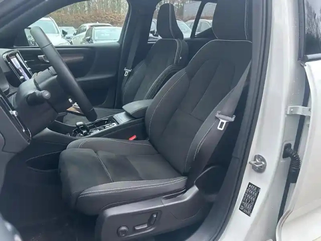 Volvo Xc40 b3 163 ch dct7 — photo 29