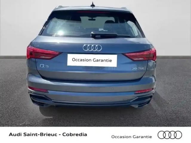 Audi Q3 35 tdi 150ch s line s tronic 7 — photo 9