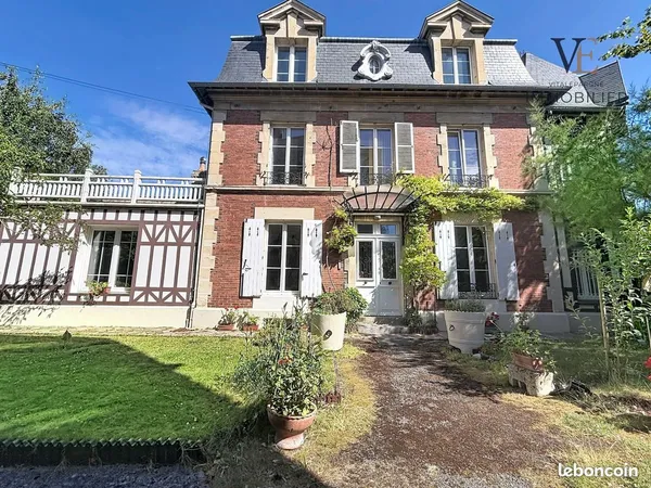 Maison Bourgeoise 185m2 CAEN Rive droite