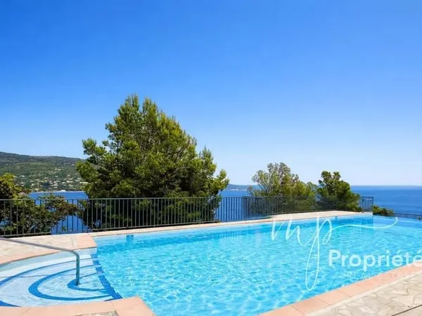 Appartement à vendre Le Lavandou T2 47M²