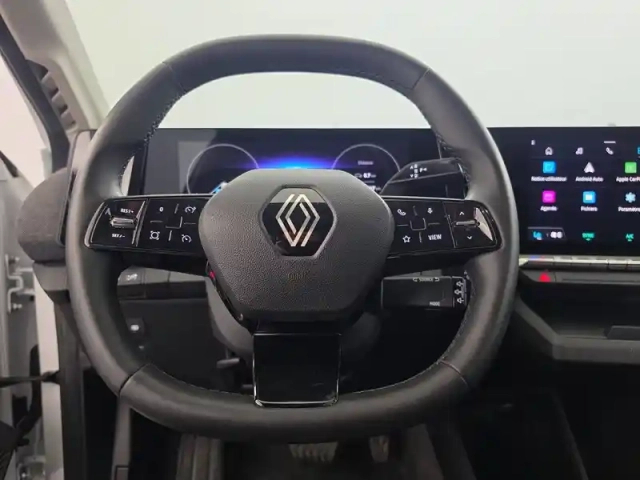 Renault Megane e-tech ev40 130ch standard charge — photo 7