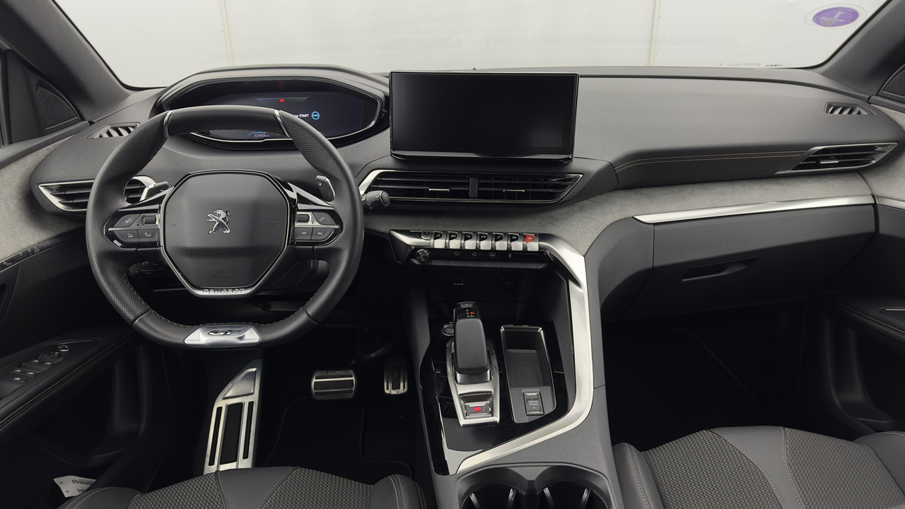 Peugeot 3008 Hybrid 225 e-EAT8 — photo 21