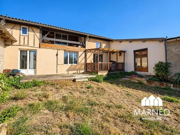 Maison 7 pièces 215 m²