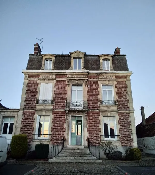 Photo 1