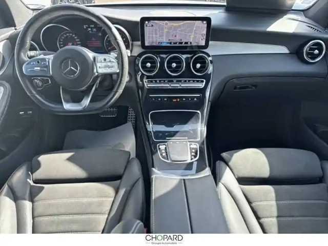 Mercedes Glc coupé 300 e 9g-tronic 4matic — photo 4