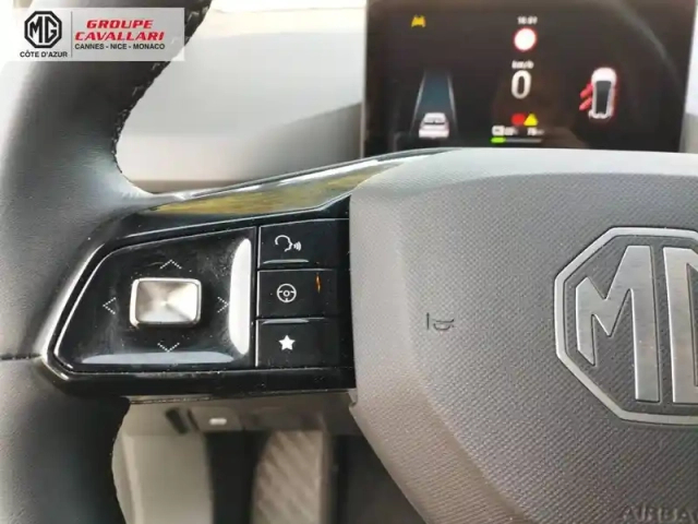 Mg Mg4 electric 51kwh - 125 kw 2wd — photo 28