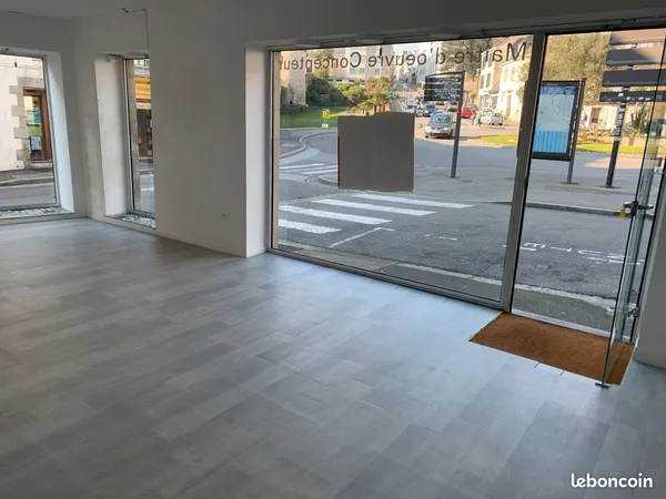 Local Commercial - Visibilité Exceptionnelle - Hypercentre