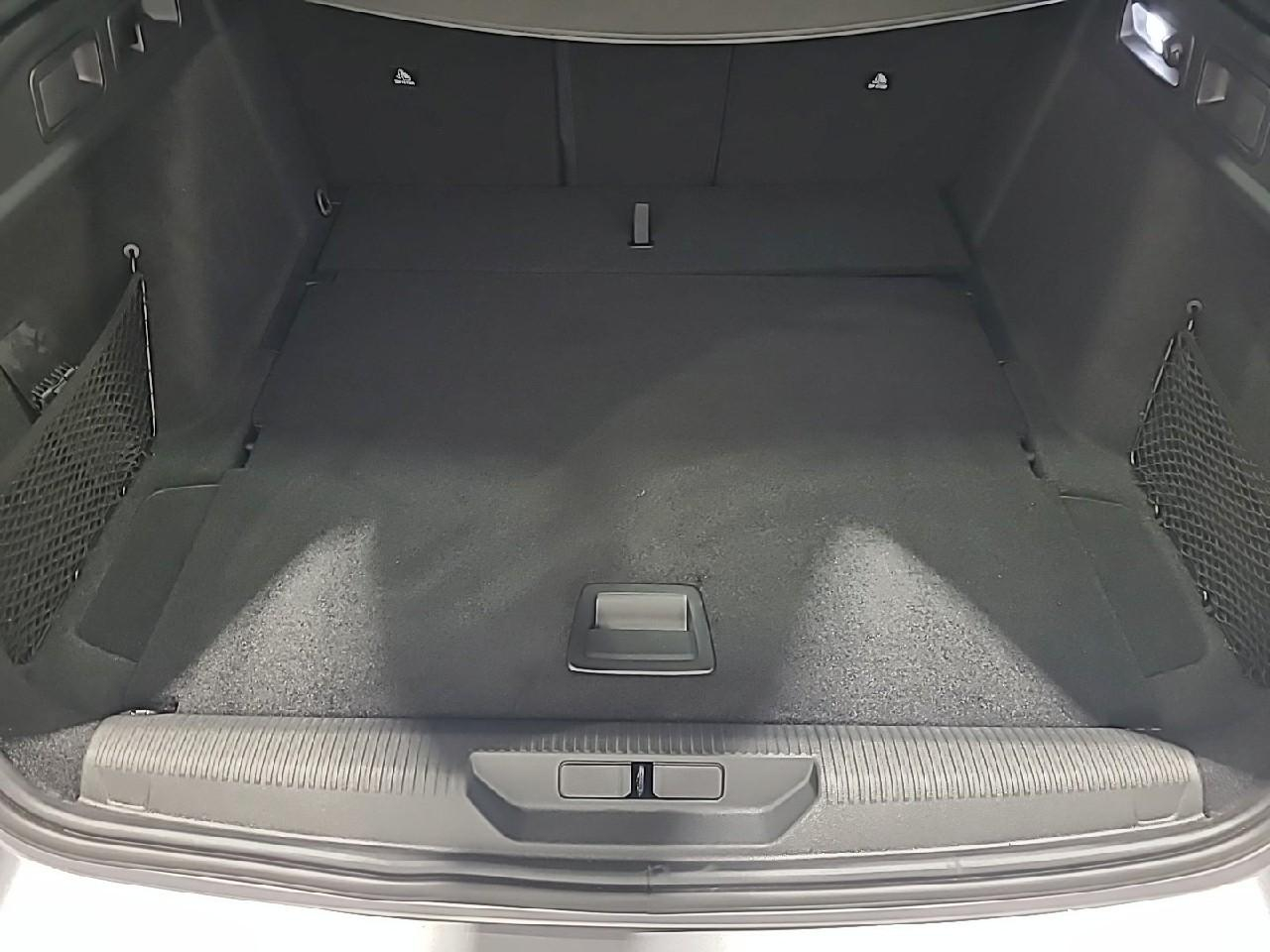 Peugeot 308 sw hybrid 136 e-dcs6 gt — photo 14