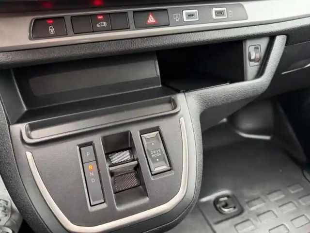 Opel Vivaro fg m 2.2 diesel 180ch sportive automatique — photo 14