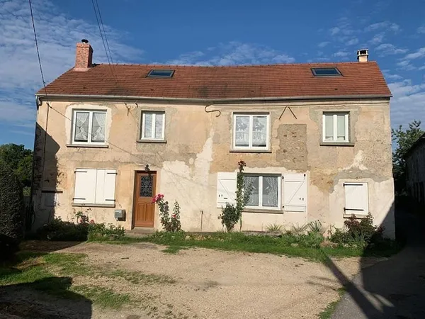 Maison 8 pièces 235 m²