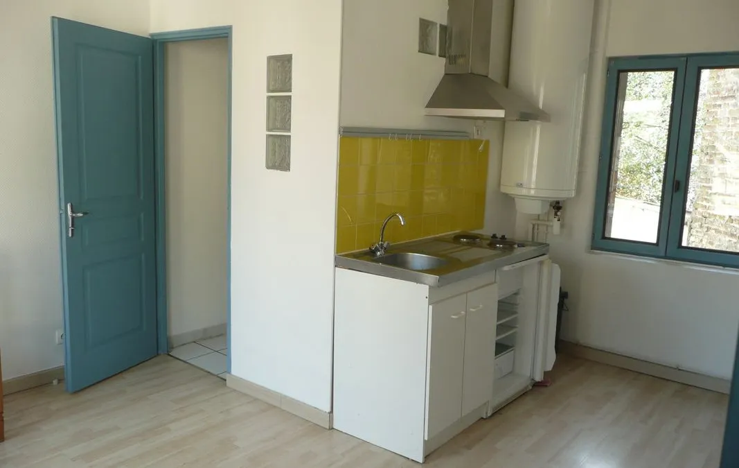 Photo 1