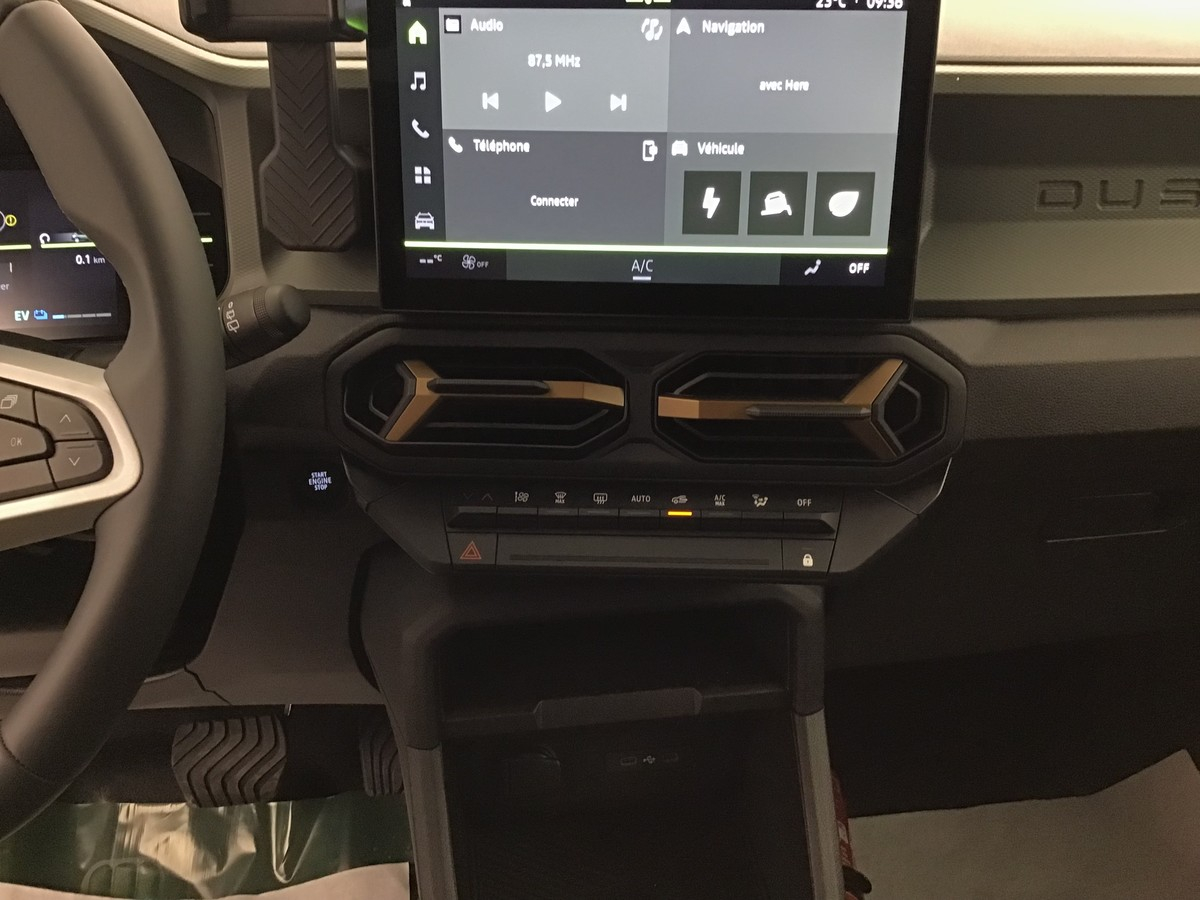 Dacia Duster — photo 14