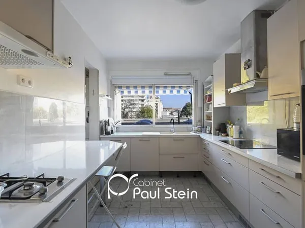 Appartement 4 pièces 121 m²