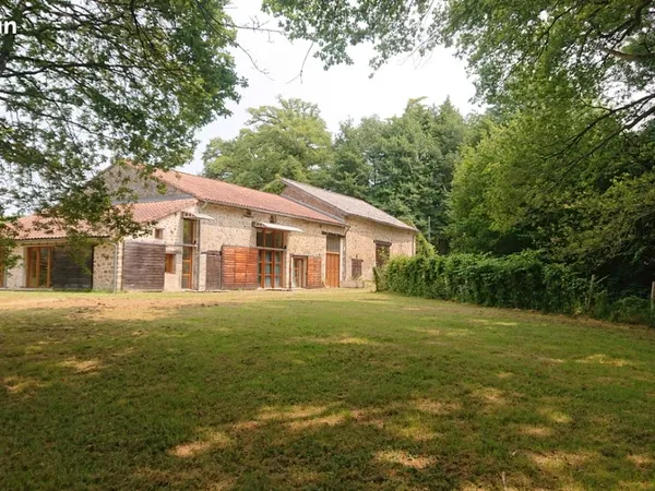 Longère en pierre