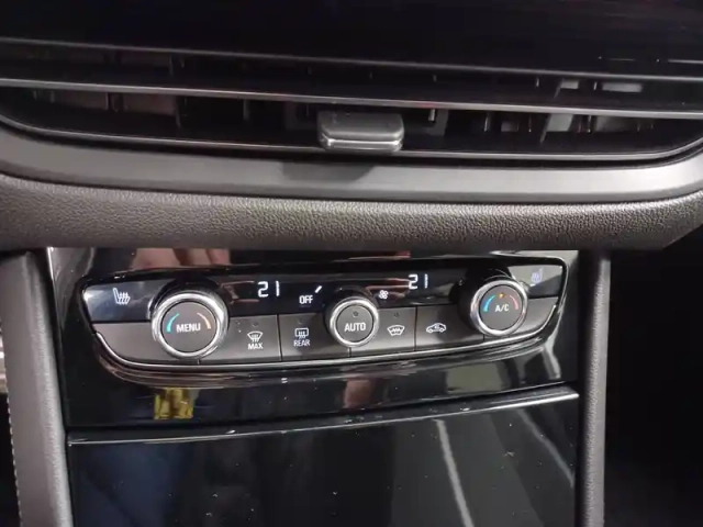 Opel Grandland hybrid 300 ch awd bva8 — photo 19
