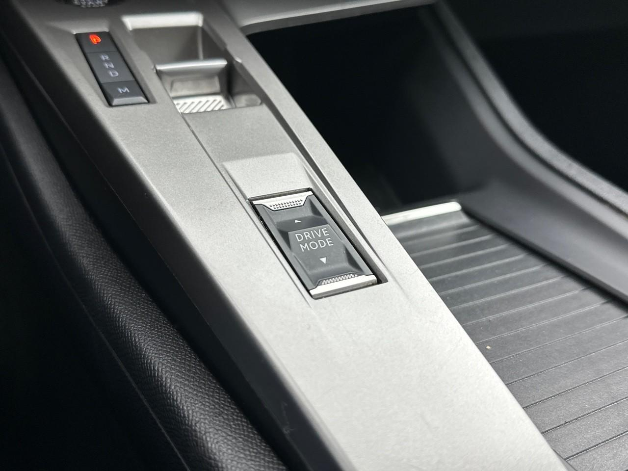 Peugeot 308 hybrid 145 e-dcs6 allure — photo 31