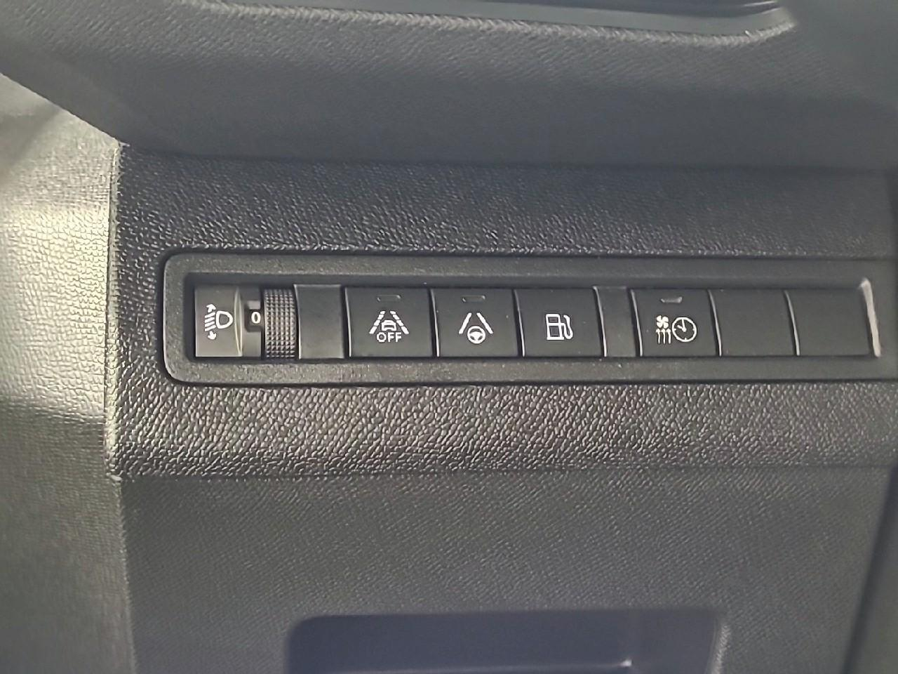 Peugeot 3008 hybrid 225 e-eat8 allure pack — photo 26