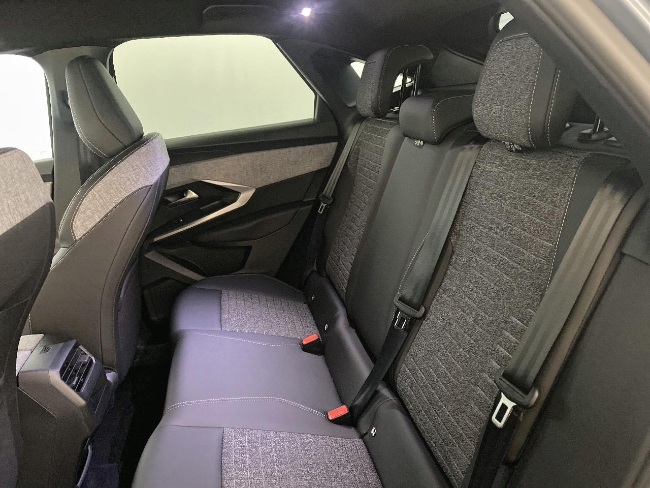 Peugeot 3008 hybrid 145 e-dcs6 allure — photo 10