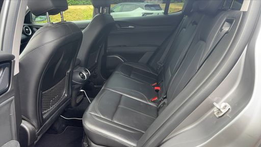 Alfa Romeo Stelvio 2.2 190 EAT8 - Executive – 2018 – 136264 km – Diesel – Boîte Automatique — photo 34