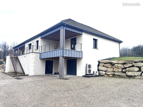 Maison 10 pièces 200 m²