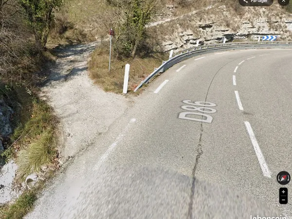 Terrain de loisir dans la montagne de Baix