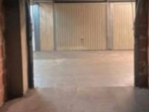Parking 15 m²