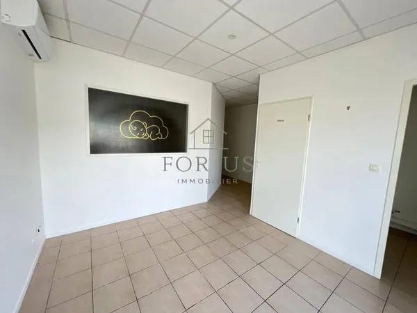 Bureaux 2 pièces 56 m²