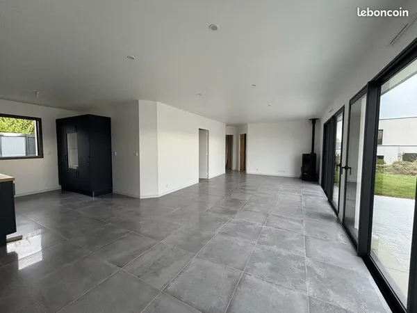 Maison de 2024 5 pièces - 100 m² de plain-pied sur terrain de 500 m²