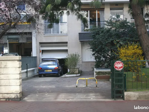 Location parking souterrain levallois perret