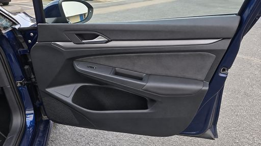Volkswagen Golf 1.5 eTSI OPF 150 DSG7 - Style – 2023 – 44970 km – Hybride essence – Boîte Automatique — photo 48