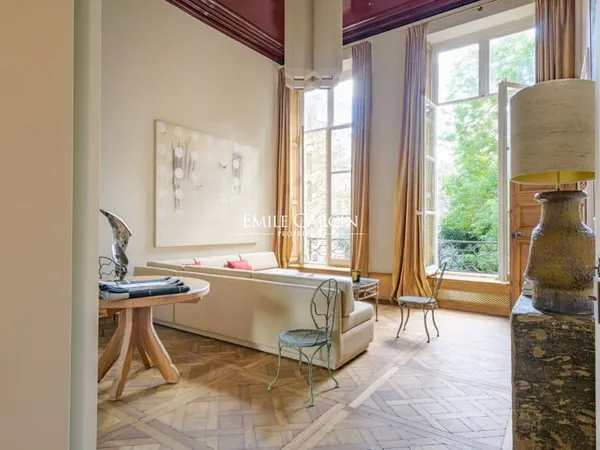 Duplex 7 pièces 140 m²