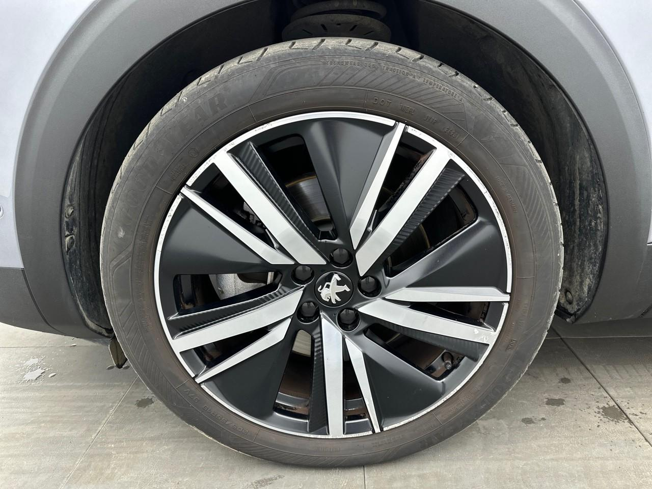 Peugeot 3008 hybrid 225 e-eat8 gt pack — photo 14