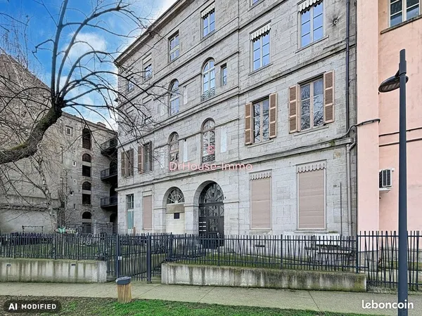 Appartement 7 pièces 188 m²
